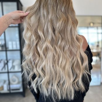 Casa Meka - Leaving long blonde and perfect - Cosmetology Schools Near Me - Greenville, South Carolina