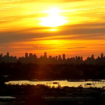 Leaf Bar & Lounge - Sipping my wine as the sun touches Manhattan - Lounges Near Me - Flushing, New York Leaf Bar & Lounge - Sipping my wine as the sun touches Manhattan - Lounges Near Me - Flushing, New York