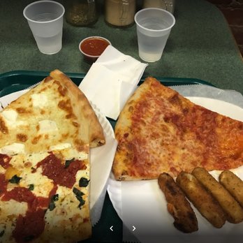 Joe S Pizza Of Park Slope 25 Photos 32 Reviews Pizza 349 5th Ave Brooklyn Ny Restaurant Reviews Phone Number Menu