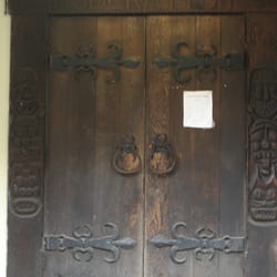 Scarlet Ibis - Interesting front doors, say moderation!
