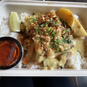 Asian Box - Chicken Curry - Asian Fusion Near Me - San Francisco, California