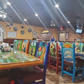 Taquerias Mexico - I LOVE these colorful and fun tables and chairs! - Mexican Near Me - Killeen, Texas Taquerias Mexico - I LOVE these colorful and fun tables and chairs! - Mexican Near Me - Killeen, Texas