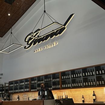 Girard Winery - Wine Tasting Room Near Me - Calistoga, California
