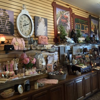 Golden Acorn Gifts - Flowers & Gifts Near Me - Wrightwood, California Golden Acorn Gifts - Flowers & Gifts Near Me - Wrightwood, California