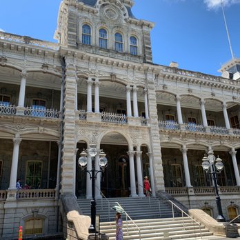 Iolani Palace - Entrance - Museums Near Me - Honolulu, Hawaii Iolani Palace - Entrance - Museums Near Me - Honolulu, Hawaii