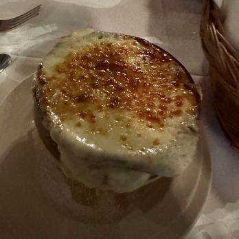 The Ship Lantern Inn - French onion soup - New American Near Me - Milton, New York