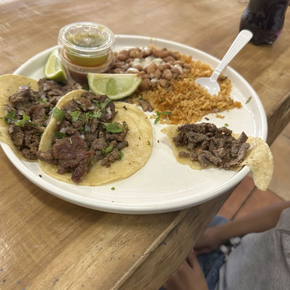 TACOS ON THE ROAD - Steak tacos with rice and beans - Organic Stores Near Me - Estero, Florida TACOS ON THE ROAD - Steak tacos with rice and beans - Organic Stores Near Me - Estero, Florida
