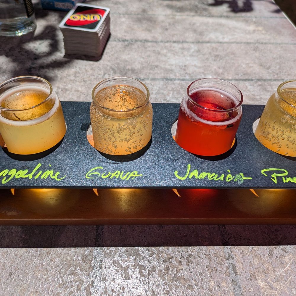 Golden State Cider - Sweet flight - Cideries Near Me - Sebastopol, California Golden State Cider - Sweet flight - Cideries Near Me - Sebastopol, California