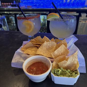 La Peña Mexican Grill - Best in town margaritas! Chips, salsa, and guacamole! - Mexican Near Me - Temecula, California