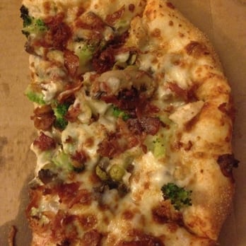 Mama Nita's - alfredo pizza - Pizza Near Me - New Palestine, Indiana Mama Nita's - alfredo pizza - Pizza Near Me - New Palestine, Indiana