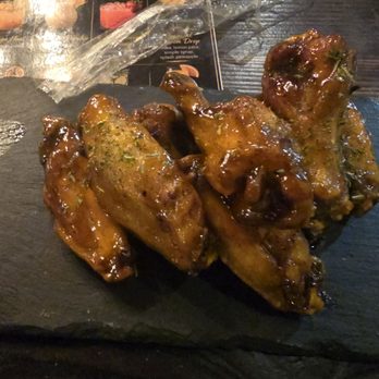 La Di Da Gastro Pub - Chicken wings - Gastropubs Near Me - Tampa, Florida La Di Da Gastro Pub - Chicken wings - Gastropubs Near Me - Tampa, Florida