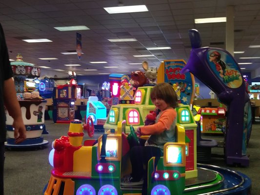 Chuck E. Cheese by null