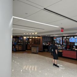 Memphis International Airport - MEM - Restaurant on concourse