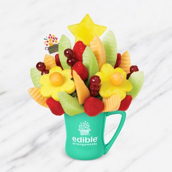 Edible Arrangements - Strawberries do come with it! Never received the extra ones I ordered!!! - Gift Shops Near Me - Folsom, California