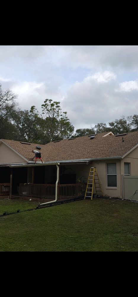 Slide of Ed Senez Roofing Specialist