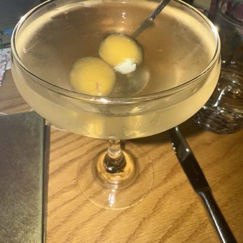 Vinyl Steakhouse - Dirty martini - Steakhouses Near Me - New York, New York Vinyl Steakhouse - Dirty martini - Steakhouses Near Me - New York, New York