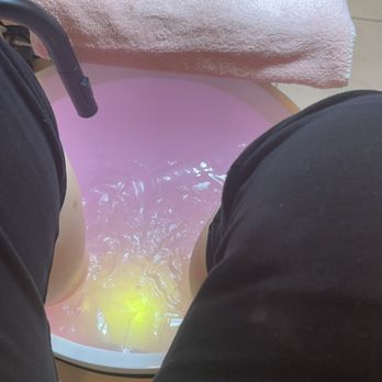 Flamant Nail Boutique - Nail Salons Near Me - Chicago, Illinois