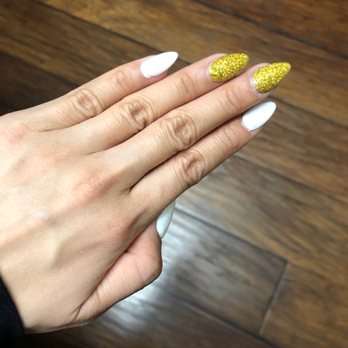 Pamper Nails & Spa - The customer service is excellent. Absolutely will come back. - Nail Salons Near Me - Bothell, Washington