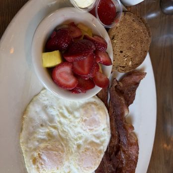 B3 Breakfast And Burger Bar - Three Egg Pancake with grilled Bacon and fruit. (Jam and butter cream) - Burgers Near Me - Lynnwood, Washington