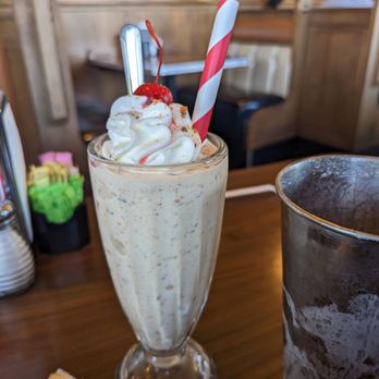 Ruby's Diner - Butterfinger milkshake - Burgers Near Me - Anaheim, California Ruby's Diner - Butterfinger milkshake - Burgers Near Me - Anaheim, California