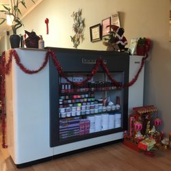 C Nails