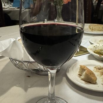 Luciano's Restaurant - Pinot noir - Italian Near Me - Wrentham, Massachusetts