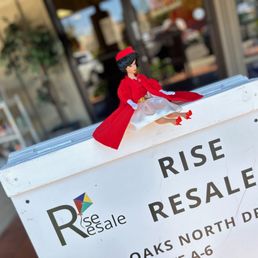 Exterior outside entrance of Rise Resale - Look for our sign! Rise Resale is located on the corner of Pomerado Road and Oaks North Drive in Rancho Bernardo. - San Diego, California Exterior outside entrance of Rise Resale - Look for our sign! Rise Resale is located on the corner of Pomerado Road and Oaks North Drive in Rancho Bernardo. - San Diego, California