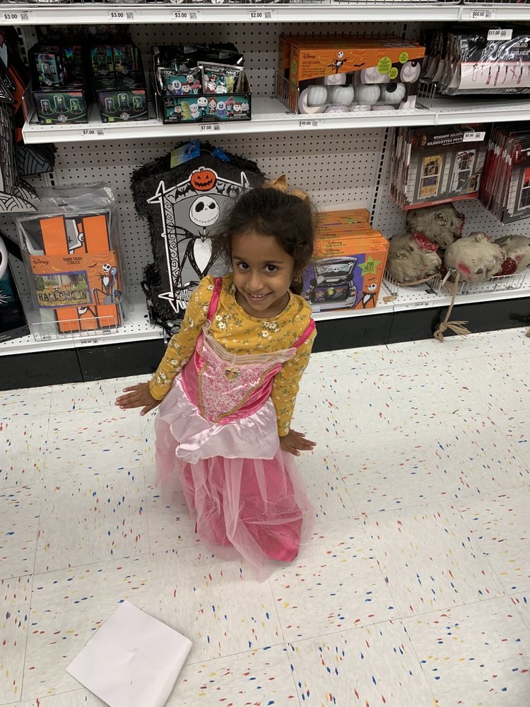 PARTY CITY 1500 Almonesson Rd, Woodbury, New Jersey Costumes