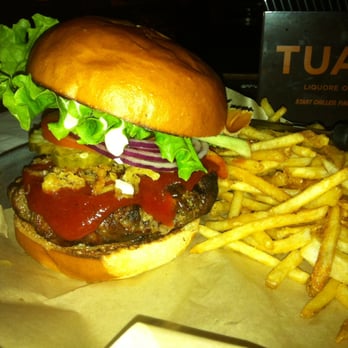 Bar 101 Eats & Drinks - BEST BURGER IN SACRAMENTO - Sports Bars Near Me - Roseville, California Bar 101 Eats & Drinks - BEST BURGER IN SACRAMENTO - Sports Bars Near Me - Roseville, California