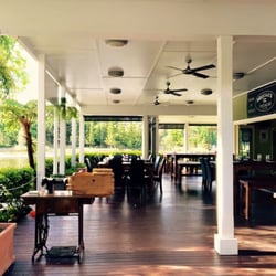Moselles Resturant - On the side veranda