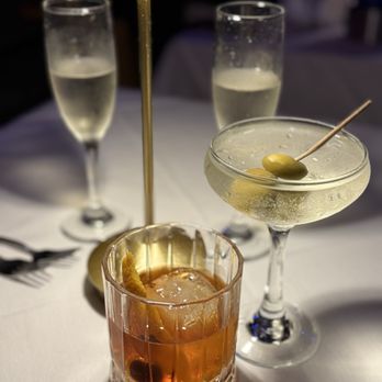 Jay's - Jays Old Fashion and Vodka Martini - Steakhouses Near Me - Fort Lauderdale, Florida Jay's - Jays Old Fashion and Vodka Martini - Steakhouses Near Me - Fort Lauderdale, Florida