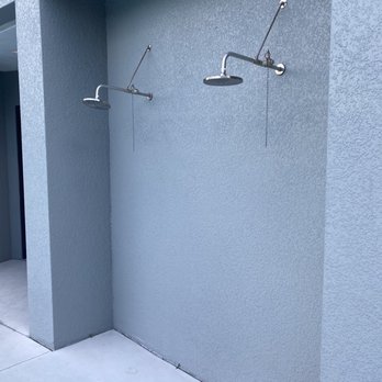 Courtyard by Marriott Tampa Northwest/Veterans Expressway - Outside Showers by the Pool - Hotels Near Me - Tampa, Florida