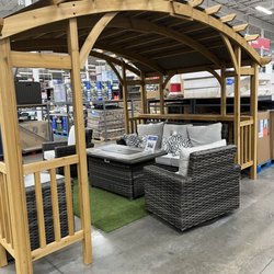 BJ's Wholesale Club - Outdoor furniture.