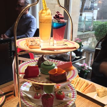 The Berkeley - Fall/Winter 2013 fashion inspired afternoon tea - Hotels Near Me - London, XGL The Berkeley - Fall/Winter 2013 fashion inspired afternoon tea - Hotels Near Me - London, XGL