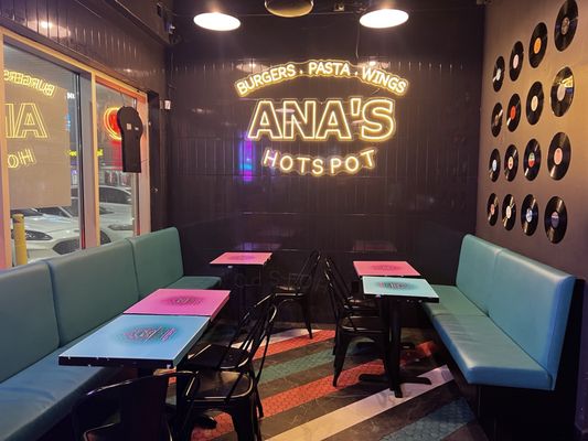 Ana’s Hotspot | Burgers, Wings, Pasta and More by null