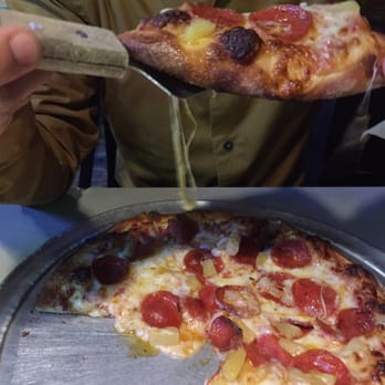 Capone's Flicker Lite - Pepperoni and pineapple hand tossed personal pizza - Pizza Near Me - Hollywood, Florida