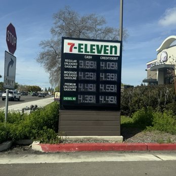 7-Eleven - ..... - Convenience Stores Near Me - Fresno, California 7-Eleven - ..... - Convenience Stores Near Me - Fresno, California
