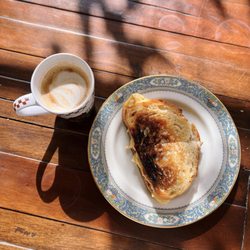 Cafe Wren - Rosemary Sea Salt Latte & Egg Jammy sandwich