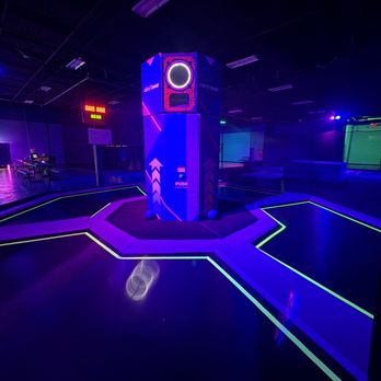 Altitude Trampoline Park - Columbia - Aerotower - Shoot the ball in the lit circle as the top twists to score points - Trampoline Parks Near Me - Columbia, South Carolina Altitude Trampoline Park - Columbia - Aerotower - Shoot the ball in the lit circle as the top twists to score points - Trampoline Parks Near Me - Columbia, South Carolina