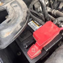 Double B’s Rescue - Replaced dead battery with new to get family moving again.