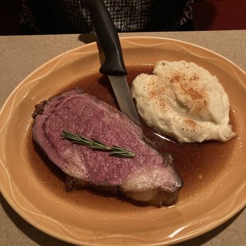 Marty's Blue Room - Regular Cut Prime Rib Medium - Rare - New American Near Me - Nanticoke, Pennsylvania