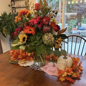 The Flower Cottage - Beautiful Fall flower arrangement - Florists Near Me - Morgan Hill, California The Flower Cottage - Beautiful Fall flower arrangement - Florists Near Me - Morgan Hill, California
