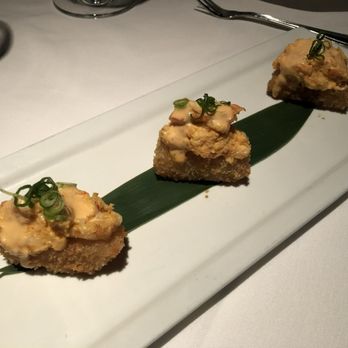 Shaw's Crab House - Crispy spicy tuna - Seafood Near Me - Chicago, Illinois Shaw's Crab House - Crispy spicy tuna - Seafood Near Me - Chicago, Illinois