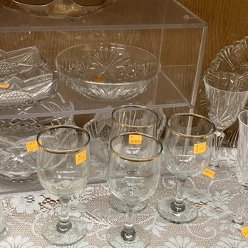 Bargain Box Thrift Shop - Everyday & vintage glassware - Thrift Stores Near Me - La Cañada Flintridge, California Bargain Box Thrift Shop - Everyday & vintage glassware - Thrift Stores Near Me - La Cañada Flintridge, California