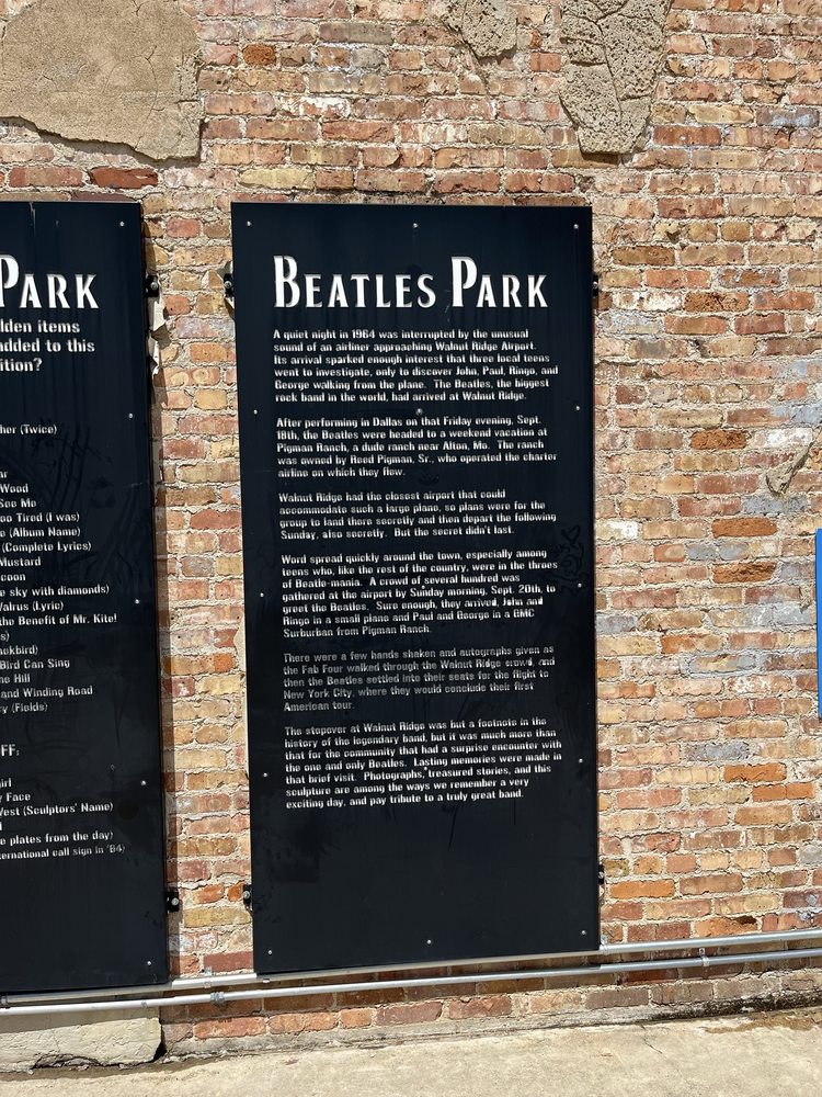 Social spots from Beatles Park