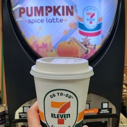 7-Eleven - Pumpkin Spice Latte szn!
