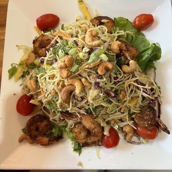 Tower Cafe - Shanghai Shrimp Salad - Breakfast & Brunch Near Me - Sacramento, California