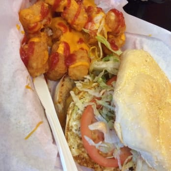Lindy's on 4th - Cheesy tots with ketchup side. Single velvet hammer - Burgers Near Me - Tucson, Arizona