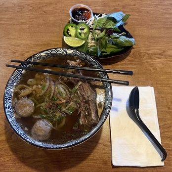 Me’s Kitchen - Heavenly Soup !! - Vietnamese Near Me - Sacramento, California Me’s Kitchen - Heavenly Soup !! - Vietnamese Near Me - Sacramento, California