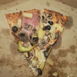 Round Table Pizza
